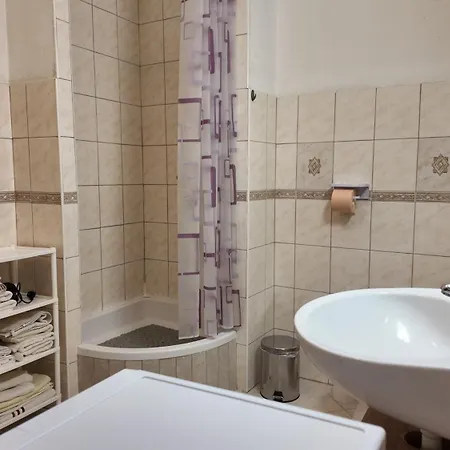 Nomadic Peace 아파트